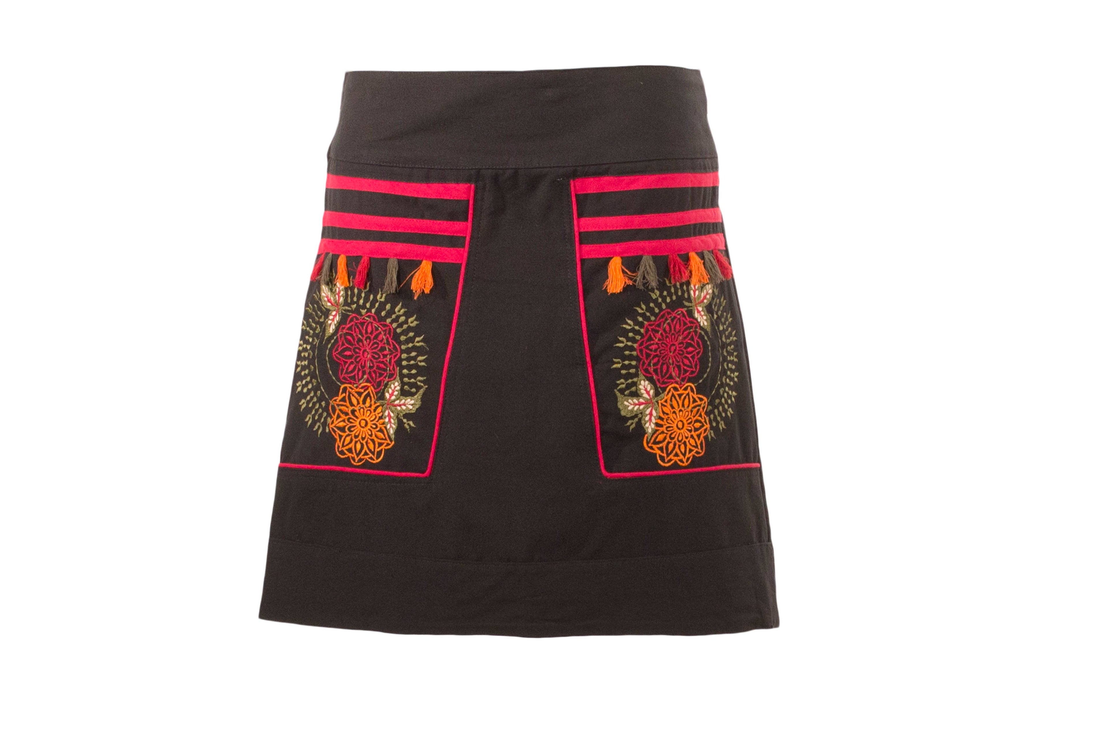 Bohemian Geborduurde Katoenen Rok met Pompons – Handmade in Nepal | Menikleding
