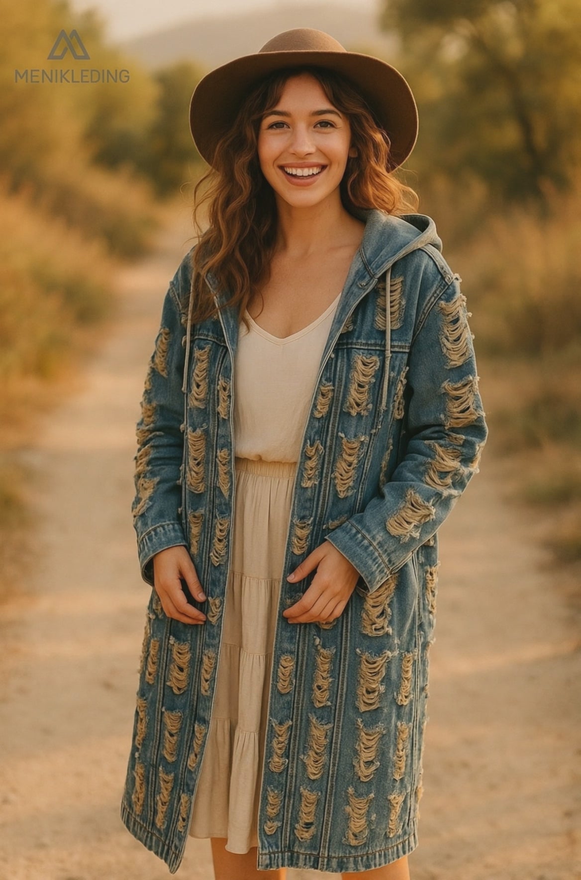 πΏ Boho Denim Jas met Capuchon β Lange Gehavende Spijkerjas