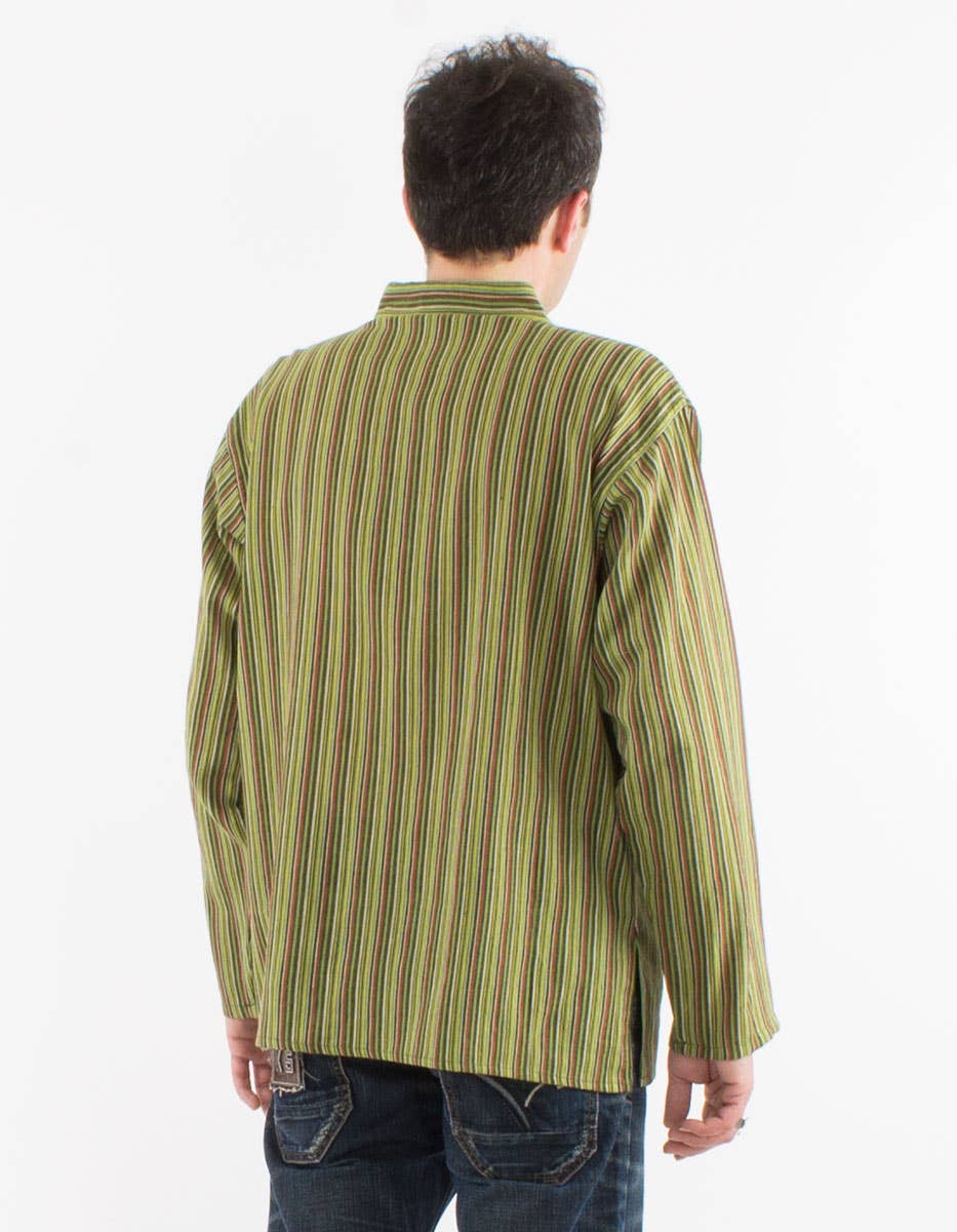 Achterkant van heren gestreept boho shirt van 100% katoen.