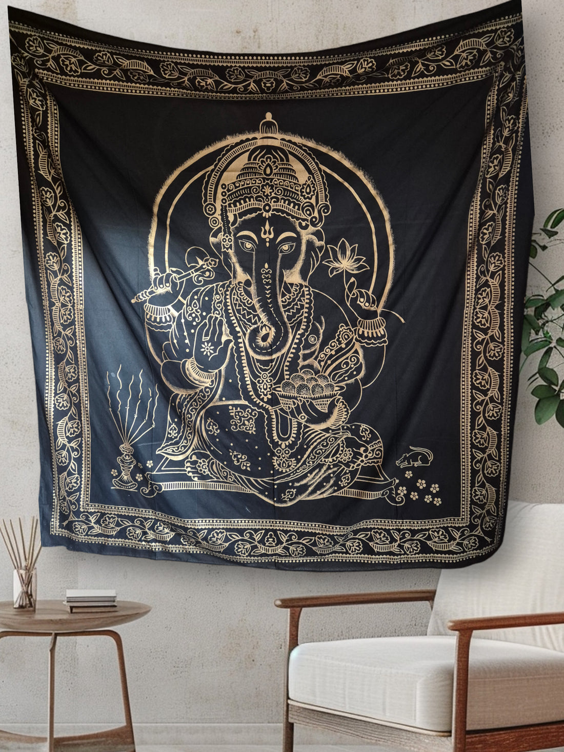 Bohemian wandkleed Ganesha zwart - spirituele decoratie met gouden print