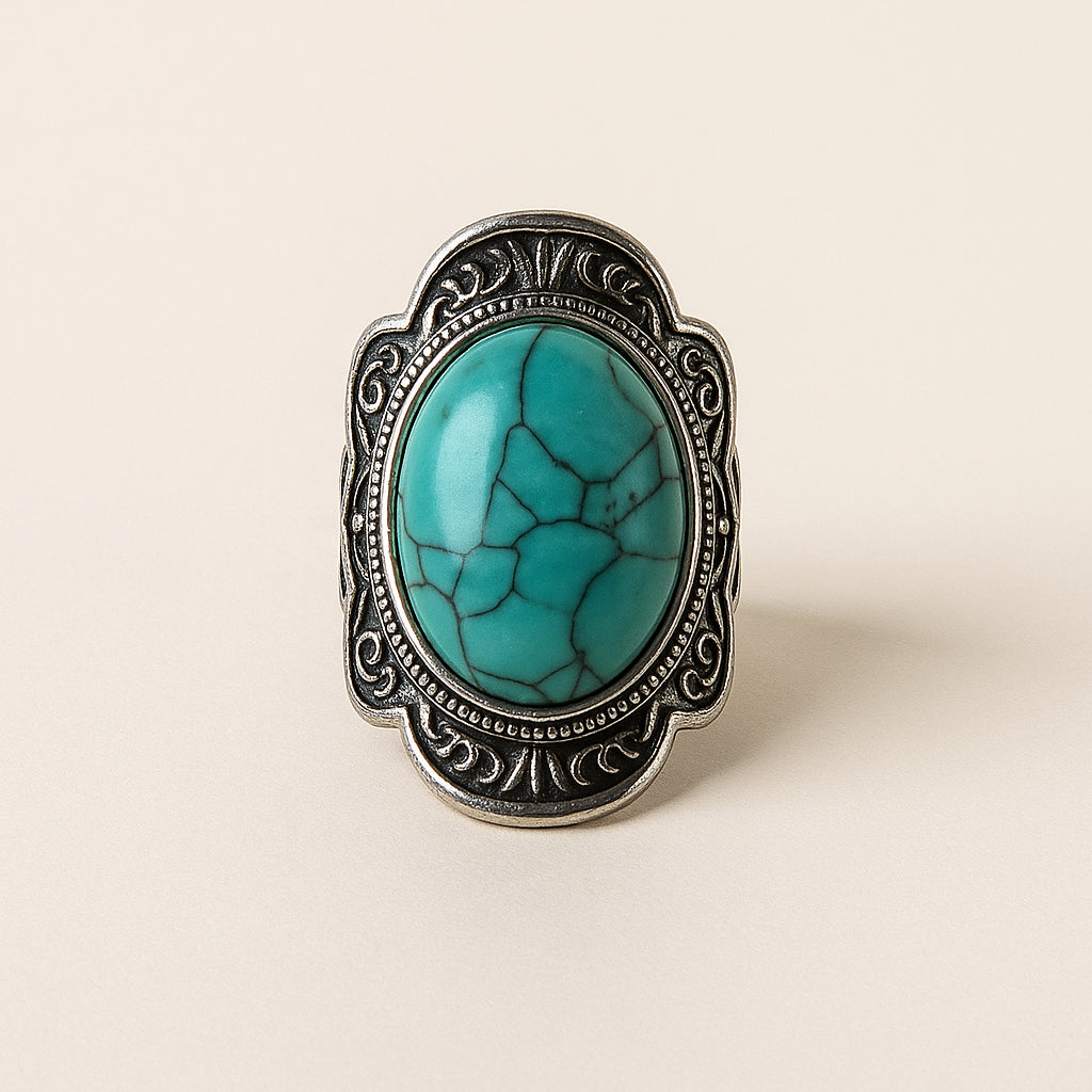 Bohemian ring met ovale turquoise steen in vintage zilverkleurige omlijsting – voorkant, productfoto Menikleding.